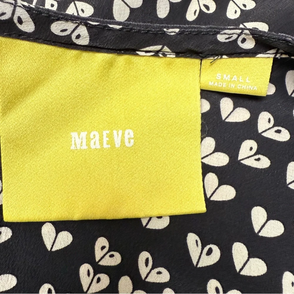 Maeve Anthropologie Sz Small Women’s Black White Linosa Heart Print Silk Blouse